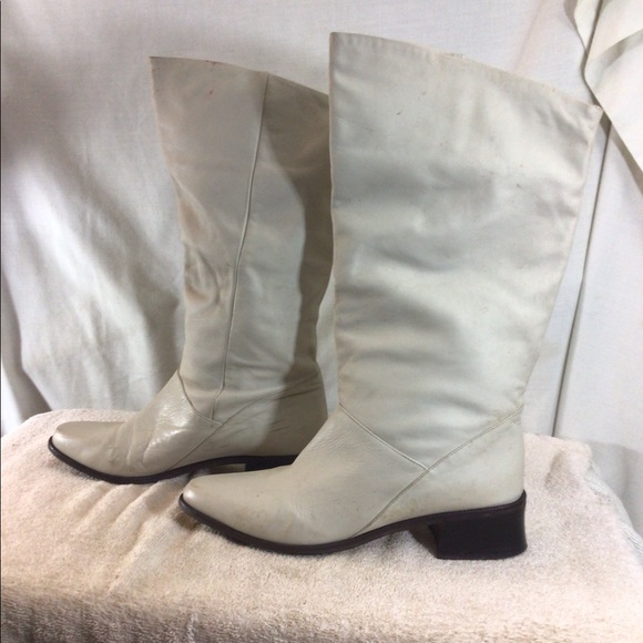 Woman’s Sz 10M Cream Color Boots Made In Brazil - Picture 9 of 12